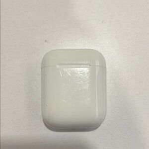 Apple AirPods Charging Case